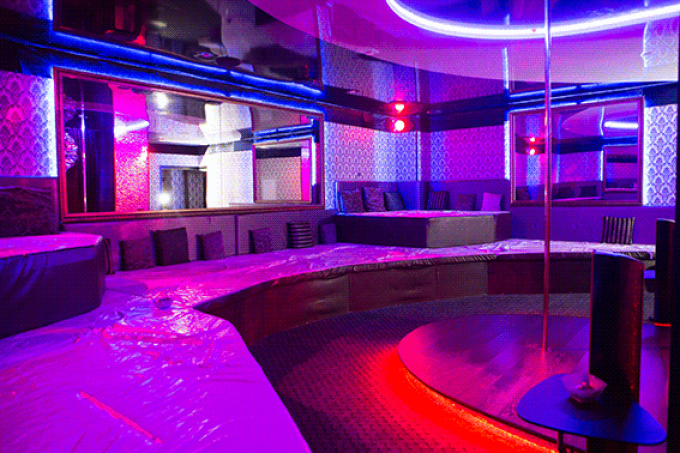 Porno multfilmlar toplamini tomosha qiling